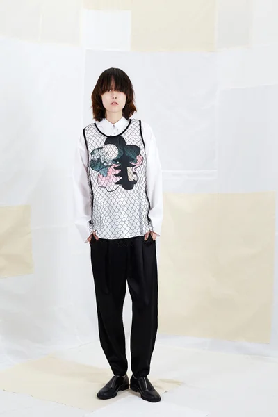 Look 3